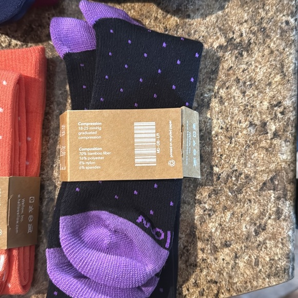 NWT Wellow Brand Compression Socks - Picture 9 of 10